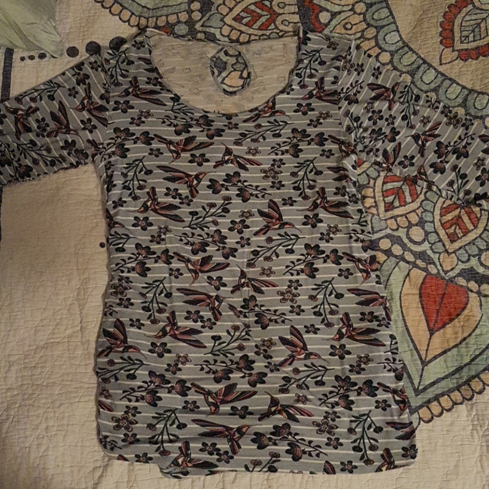Floral maternity shirt